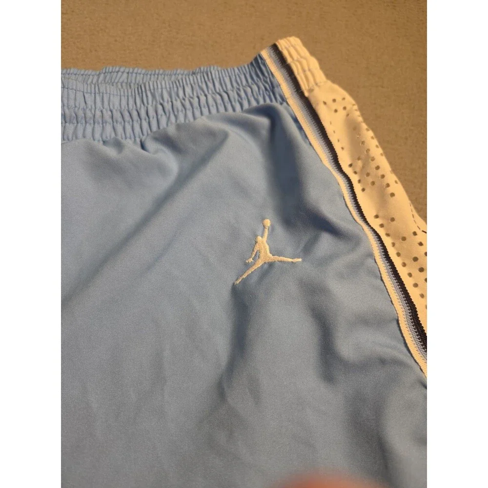Vintage Nike Jordan UNC Tar Heels Basketball Shorts Medium Blue Argyle Stitched